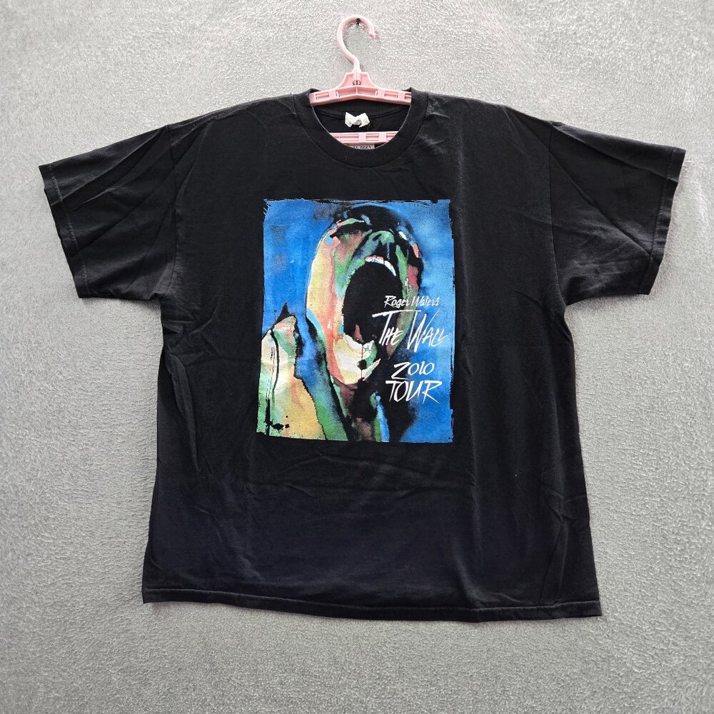 VINTAGE Pink Floyd Roger Waters Men Shirt XL The Wall Concert Tour 2010 Y2K